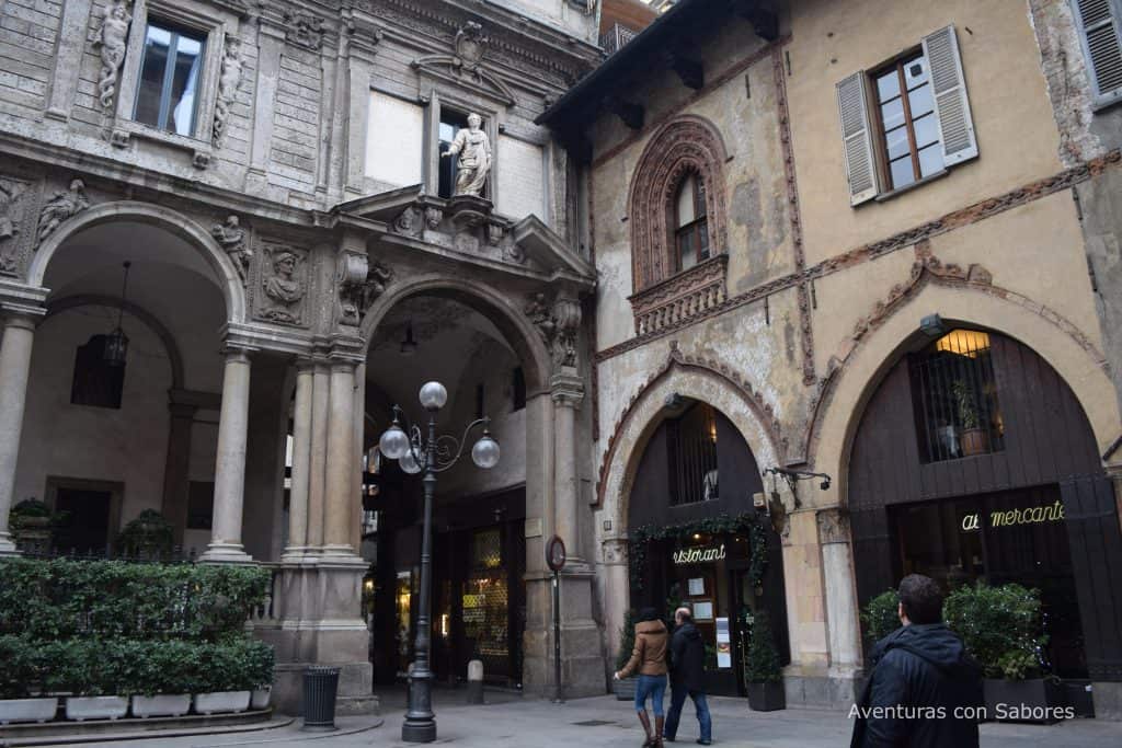 Piazza Mercanti Aventuras con Sabores