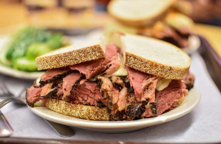Sandwich de pastrami en Nueva York